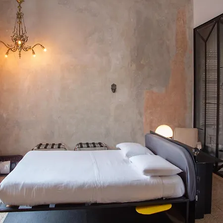 Tutt 'E Sant Luxury Rooms Naples Exterior photo