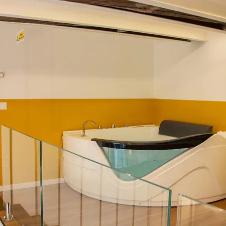 Tutt 'E Sant Luxury Rooms Naples Exterior photo