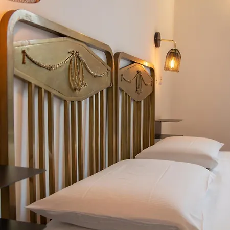 Tutt 'E Sant Luxury Rooms Naples Room photo