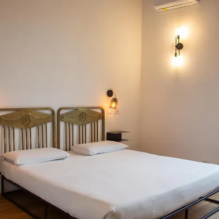 Tutt 'E Sant Luxury Rooms Naples Exterior photo